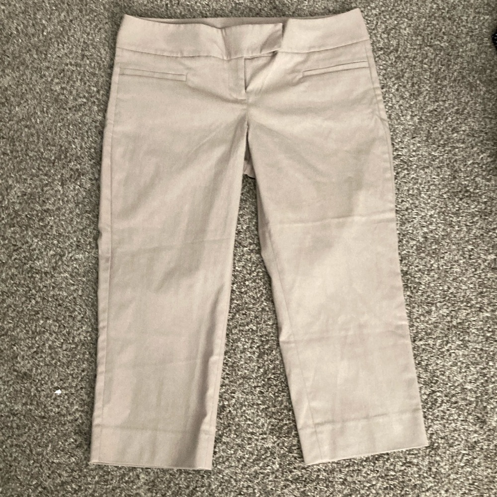 Limited Capri. Size 10. Great condition.